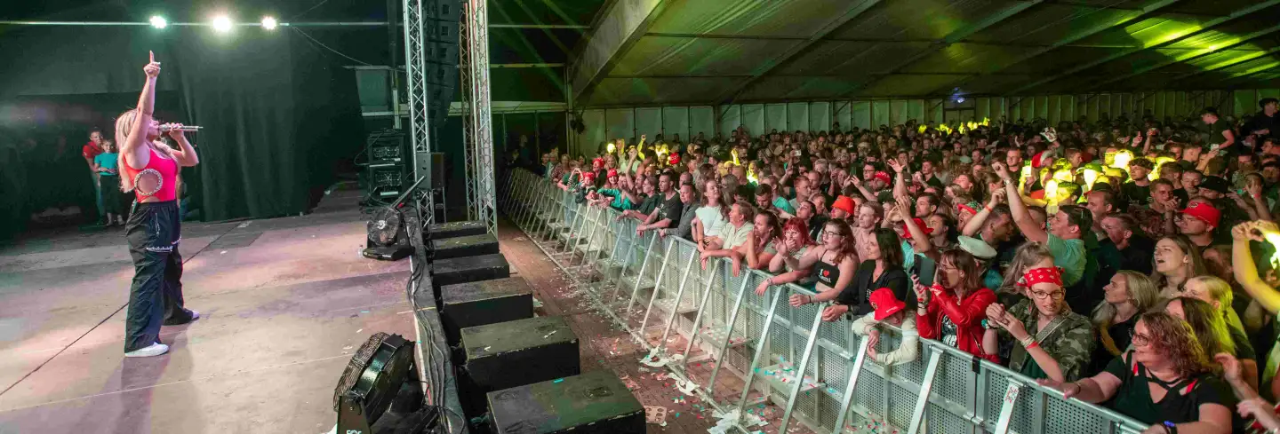 Boerenrockfestival groeit uit tot megaspektakel